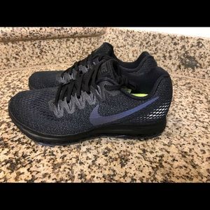 Nike Women's Zoom All Out Low Black Dark 878671